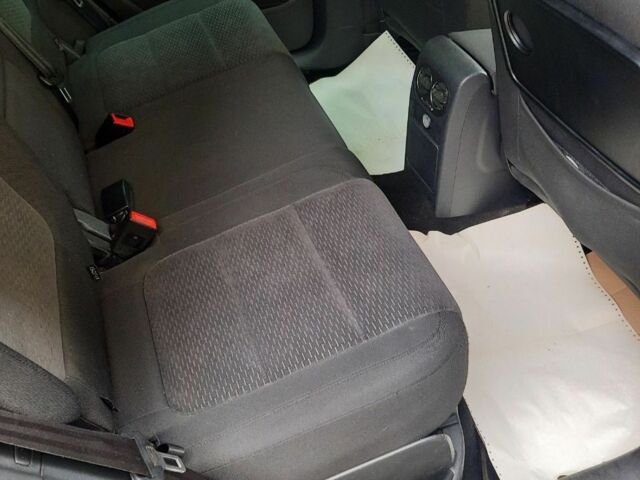 Черный Фольксваген Гольф Плюс, объемом двигателя 0 л и пробегом 157 тыс. км за 8333 $, фото 5 на Automoto.ua