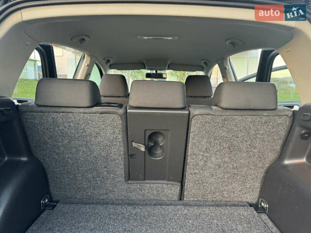 Черный Фольксваген Гольф Плюс, объемом двигателя 1.6 л и пробегом 147 тыс. км за 7950 $, фото 26 на Automoto.ua