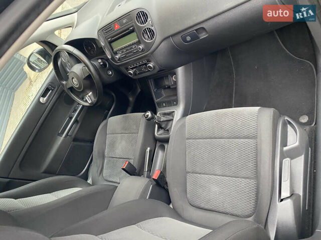 Чорний Фольксваген Golf Plus, об'ємом двигуна 1.6 л та пробігом 163 тис. км за 7499 $, фото 28 на Automoto.ua