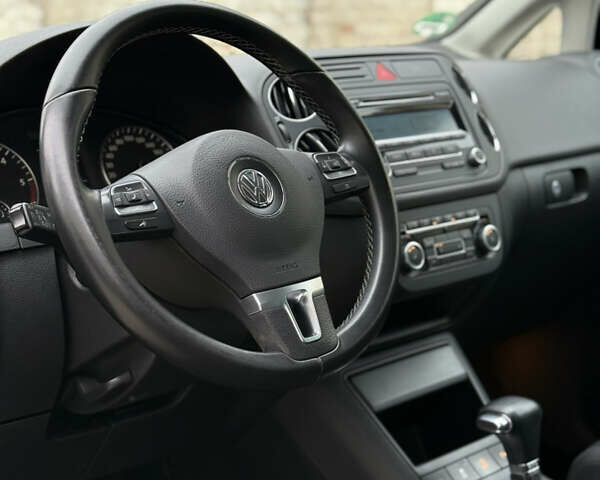 Чорний Фольксваген Golf Plus, об'ємом двигуна 1.6 л та пробігом 261 тис. км за 8750 $, фото 43 на Automoto.ua