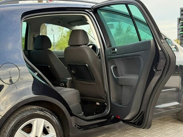 Чорний Фольксваген Golf Plus, об'ємом двигуна 1.6 л та пробігом 188 тис. км за 7500 $, фото 85 на Automoto.ua
