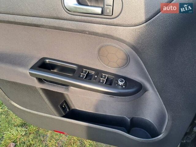 Черный Фольксваген Гольф Плюс, объемом двигателя 1.4 л и пробегом 207 тыс. км за 8400 $, фото 17 на Automoto.ua