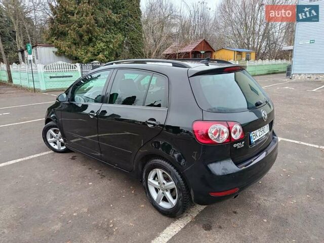 Черный Фольксваген Гольф Плюс, объемом двигателя 1.6 л и пробегом 236 тыс. км за 8100 $, фото 4 на Automoto.ua