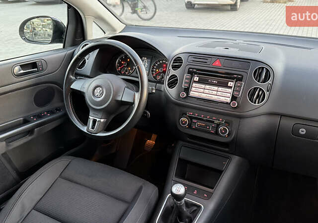Чорний Фольксваген Golf Plus, об'ємом двигуна 1.2 л та пробігом 219 тис. км за 6850 $, фото 22 на Automoto.ua
