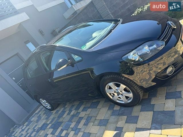 Чорний Фольксваген Golf Plus, об'ємом двигуна 1.6 л та пробігом 129 тис. км за 8850 $, фото 18 на Automoto.ua
