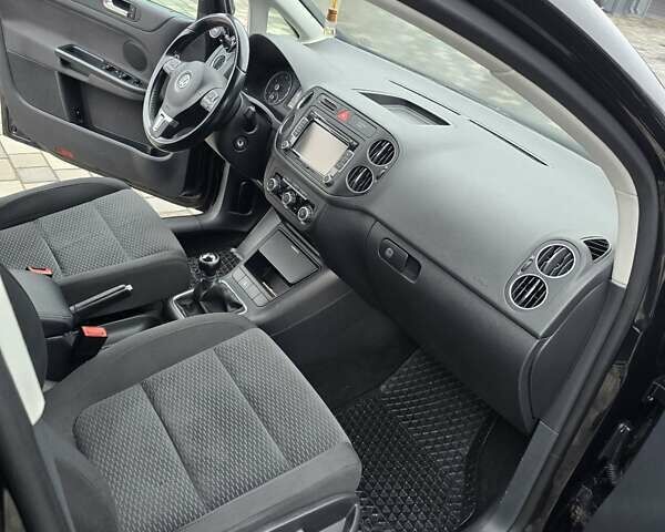 Черный Фольксваген Гольф Плюс, объемом двигателя 1.6 л и пробегом 212 тыс. км за 8299 $, фото 8 на Automoto.ua