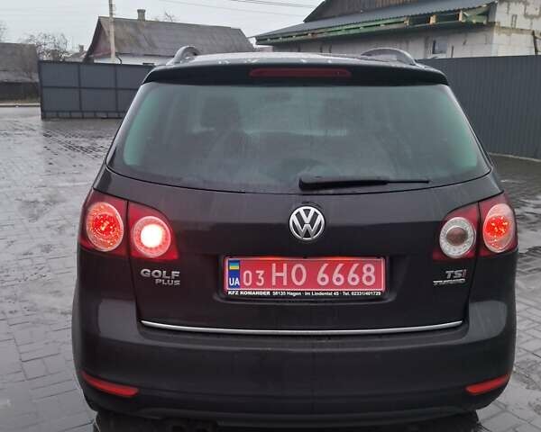 Черный Фольксваген Гольф Плюс, объемом двигателя 1.4 л и пробегом 178 тыс. км за 8600 $, фото 5 на Automoto.ua