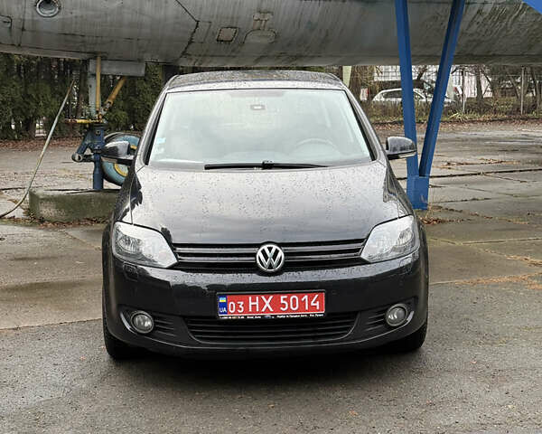 Черный Фольксваген Гольф Плюс, объемом двигателя 1.6 л и пробегом 221 тыс. км за 8700 $, фото 2 на Automoto.ua