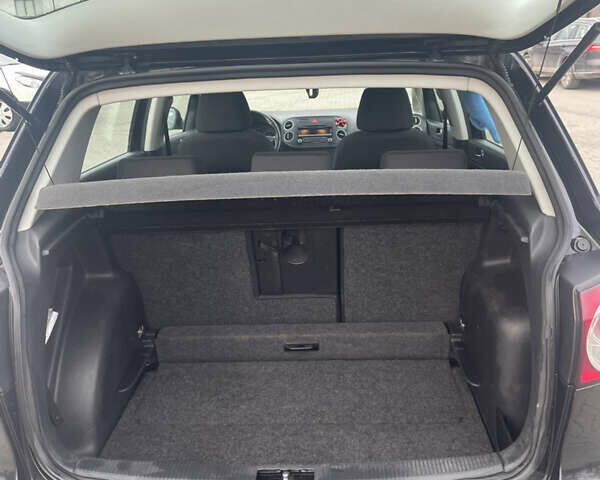 Чорний Фольксваген Golf Plus, об'ємом двигуна 1.6 л та пробігом 271 тис. км за 7700 $, фото 12 на Automoto.ua