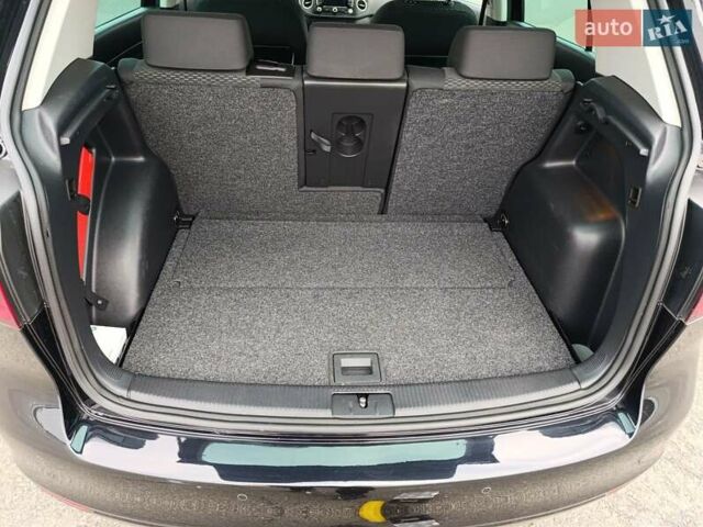 Черный Фольксваген Гольф Плюс, объемом двигателя 1.4 л и пробегом 170 тыс. км за 11200 $, фото 26 на Automoto.ua