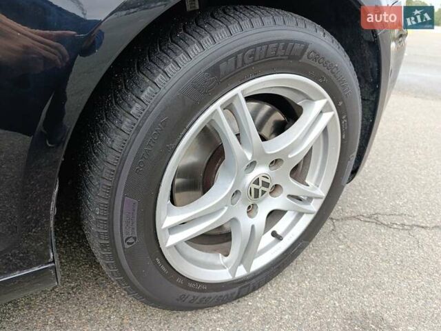 Черный Фольксваген Гольф Плюс, объемом двигателя 1.4 л и пробегом 170 тыс. км за 11200 $, фото 17 на Automoto.ua