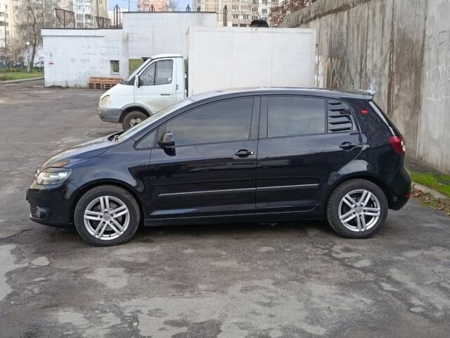 Черный Фольксваген Гольф Плюс, объемом двигателя 1.6 л и пробегом 330 тыс. км за 7000 $, фото 7 на Automoto.ua