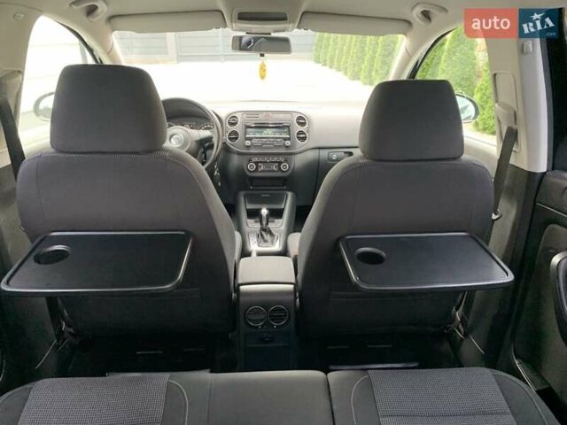 Черный Фольксваген Гольф Плюс, объемом двигателя 1.6 л и пробегом 206 тыс. км за 8300 $, фото 24 на Automoto.ua