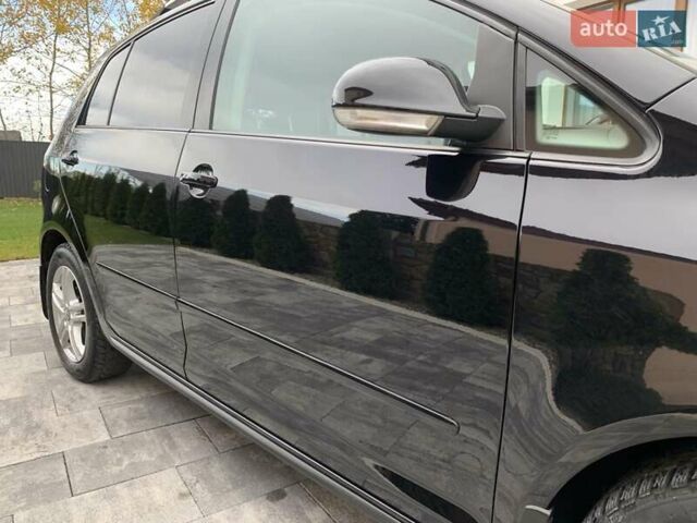 Черный Фольксваген Гольф Плюс, объемом двигателя 1.6 л и пробегом 206 тыс. км за 8300 $, фото 11 на Automoto.ua