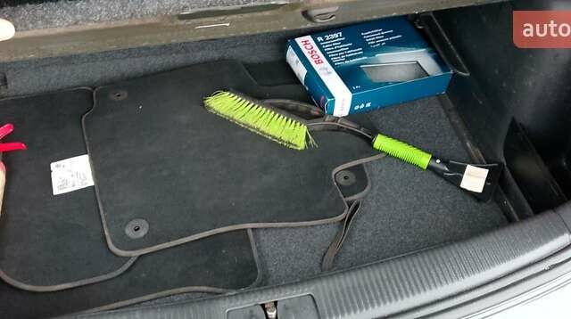 Чорний Фольксваген Golf Plus, об'ємом двигуна 1.6 л та пробігом 114 тис. км за 11000 $, фото 29 на Automoto.ua