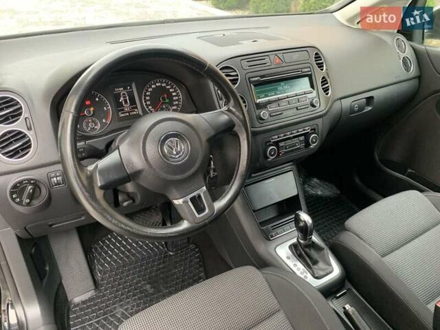 Черный Фольксваген Гольф Плюс, объемом двигателя 1.6 л и пробегом 206 тыс. км за 8300 $, фото 30 на Automoto.ua