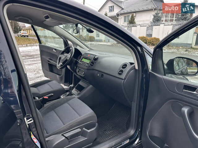 Черный Фольксваген Гольф Плюс, объемом двигателя 1.4 л и пробегом 165 тыс. км за 9300 $, фото 55 на Automoto.ua