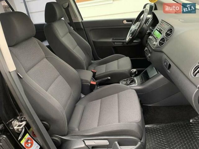 Черный Фольксваген Гольф Плюс, объемом двигателя 1.6 л и пробегом 206 тыс. км за 8300 $, фото 28 на Automoto.ua