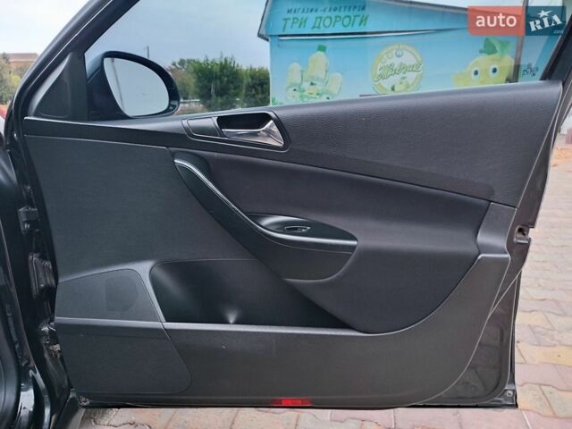 Чорний Фольксваген Golf Plus, об'ємом двигуна 1.4 л та пробігом 200 тис. км за 7800 $, фото 21 на Automoto.ua