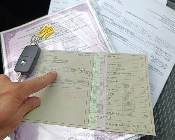 Черный Фольксваген Гольф Плюс, объемом двигателя 1.4 л и пробегом 170 тыс. км за 11200 $, фото 22 на Automoto.ua