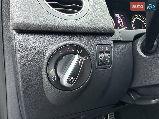 Черный Фольксваген Гольф Плюс, объемом двигателя 1.4 л и пробегом 165 тыс. км за 9300 $, фото 35 на Automoto.ua