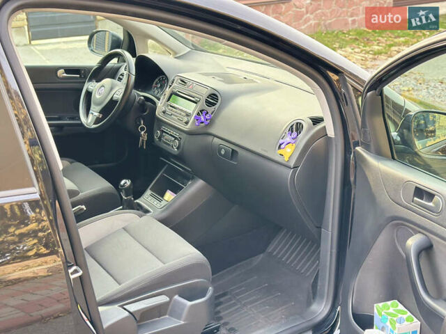 Черный Фольксваген Гольф Плюс, объемом двигателя 1.2 л и пробегом 162 тыс. км за 6200 $, фото 8 на Automoto.ua