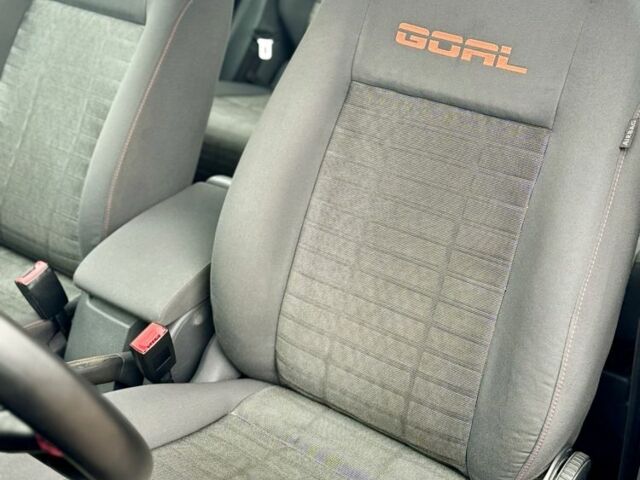 Черный Фольксваген Гольф Плюс, объемом двигателя 1.6 л и пробегом 187 тыс. км за 5999 $, фото 14 на Automoto.ua