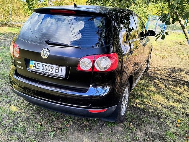 Фольксваген Гольф Плюс 2007 в Днепре (Днепропетровске) на Automoto.ua Черный Фольксваген Гольф Плюс, объемом двигателя 1.6 л и пробегом 197 тыс. км за 6700 $, фото 1 на Automoto.ua
