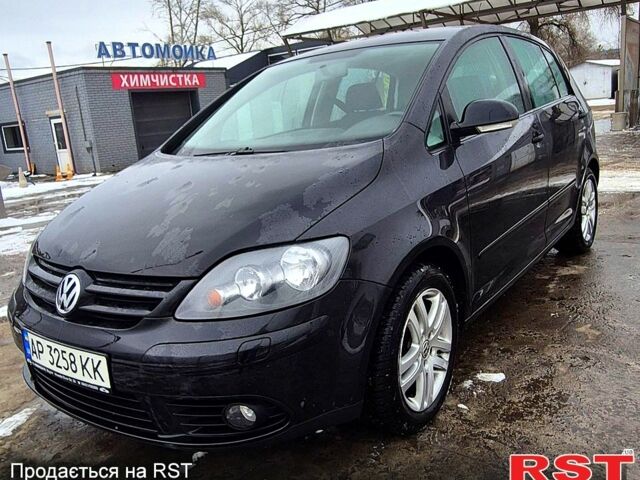 Черный Фольксваген Гольф Плюс, объемом двигателя 1.6 л и пробегом 194 тыс. км за 6800 $, фото 7 на Automoto.ua