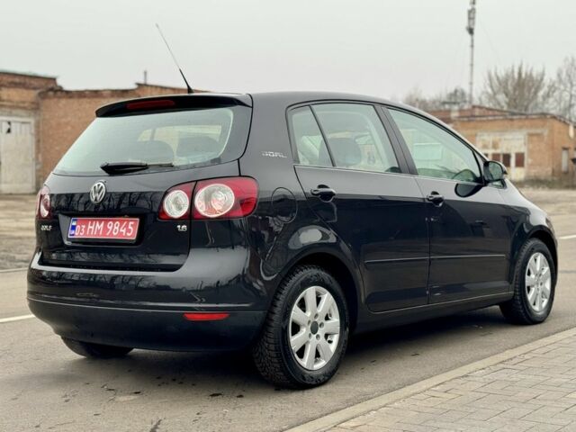 Черный Фольксваген Гольф Плюс, объемом двигателя 1.6 л и пробегом 187 тыс. км за 5999 $, фото 4 на Automoto.ua