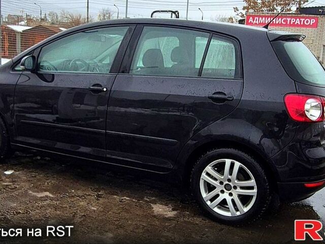 Черный Фольксваген Гольф Плюс, объемом двигателя 1.6 л и пробегом 194 тыс. км за 6800 $, фото 5 на Automoto.ua