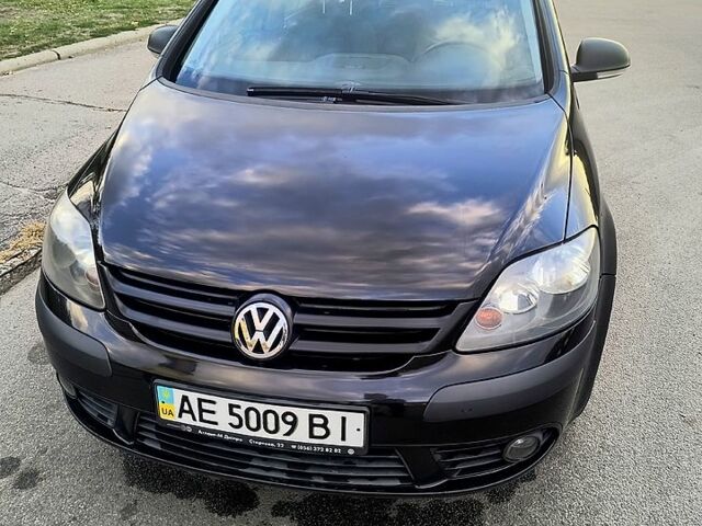 Фольксваген Гольф Плюс 2007 в Днепре (Днепропетровске) на Automoto.ua Черный Фольксваген Гольф Плюс, объемом двигателя 1.6 л и пробегом 197 тыс. км за 6700 $, фото 4 на Automoto.ua