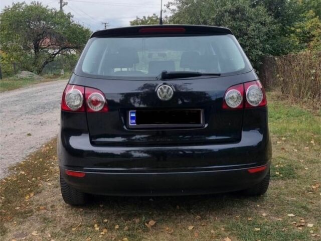 Черный Фольксваген Гольф Плюс, объемом двигателя 1.4 л и пробегом 175 тыс. км за 7000 $, фото 1 на Automoto.ua