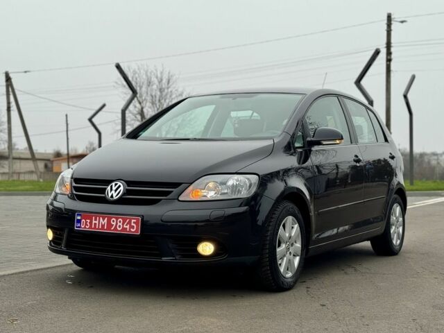 Черный Фольксваген Гольф Плюс, объемом двигателя 1.6 л и пробегом 187 тыс. км за 5999 $, фото 1 на Automoto.ua