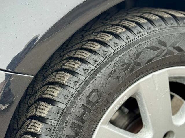 Черный Фольксваген Гольф Плюс, объемом двигателя 1.6 л и пробегом 187 тыс. км за 5999 $, фото 9 на Automoto.ua