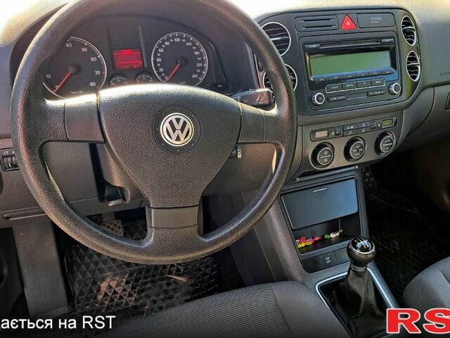 Фольксваген Гольф Плюс 2008 в Днепре (Днепропетровске) на Automoto.ua Черный Фольксваген Гольф Плюс, объемом двигателя 1.6 л и пробегом 165 тыс. км за 6750 $, фото 4 на Automoto.ua