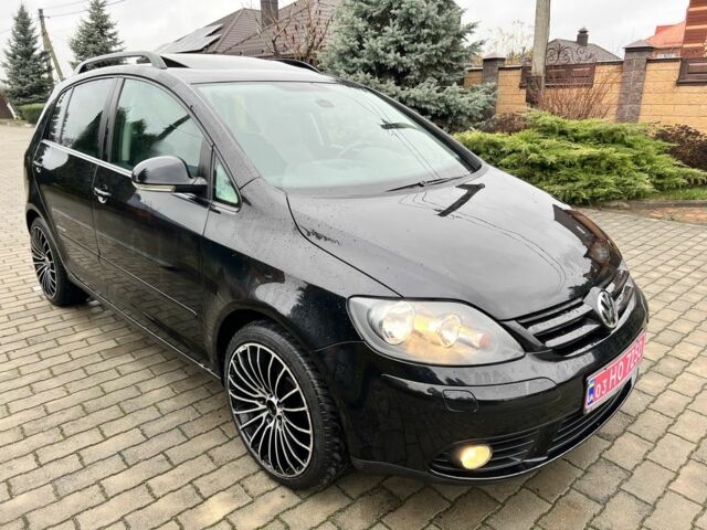 Черный Фольксваген Гольф Плюс, объемом двигателя 1.4 л и пробегом 181 тыс. км за 6850 $, фото 1 на Automoto.ua