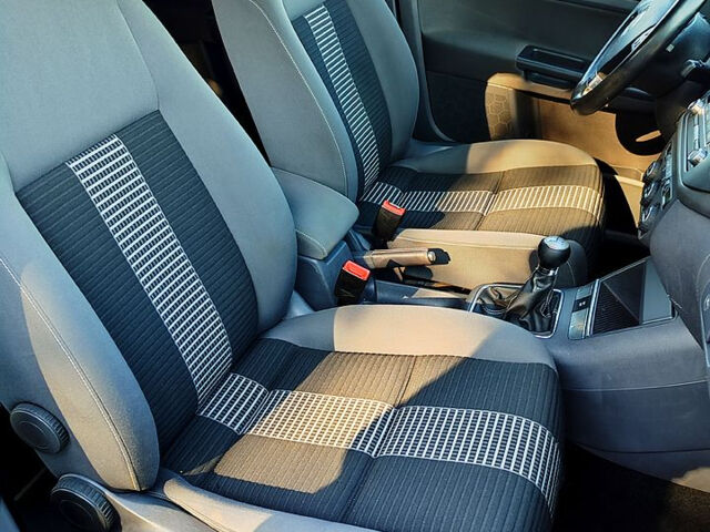 Черный Фольксваген Гольф Плюс, объемом двигателя 1.4 л и пробегом 195 тыс. км за 6799 $, фото 9 на Automoto.ua