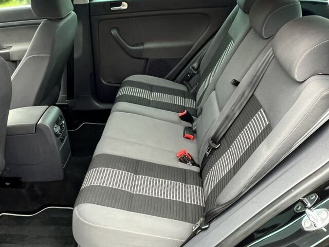 Черный Фольксваген Гольф Плюс, объемом двигателя 1.4 л и пробегом 181 тыс. км за 6850 $, фото 7 на Automoto.ua