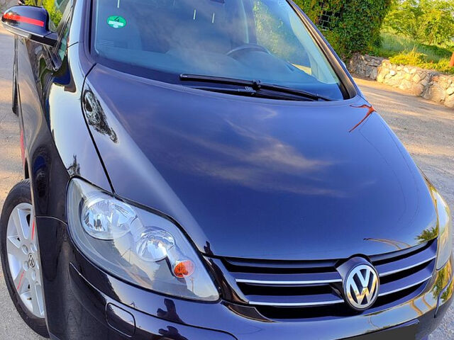 Черный Фольксваген Гольф Плюс, объемом двигателя 1.4 л и пробегом 195 тыс. км за 6799 $, фото 2 на Automoto.ua