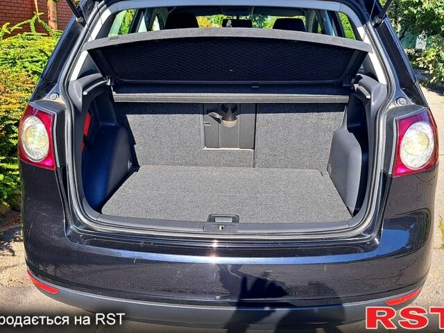 Фольксваген Гольф Плюс 2008 в Днепре (Днепропетровске) на Automoto.ua Черный Фольксваген Гольф Плюс, объемом двигателя 1.6 л и пробегом 165 тыс. км за 6750 $, фото 3 на Automoto.ua