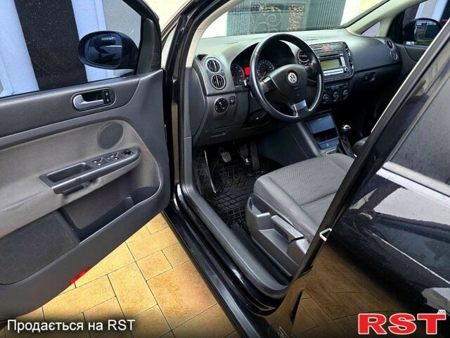 Фольксваген Гольф Плюс 2009 в Днепре (Днепропетровске) на Automoto.ua Черный Фольксваген Гольф Плюс, объемом двигателя 1.6 л и пробегом 142 тыс. км за 7200 $, фото 6 на Automoto.ua