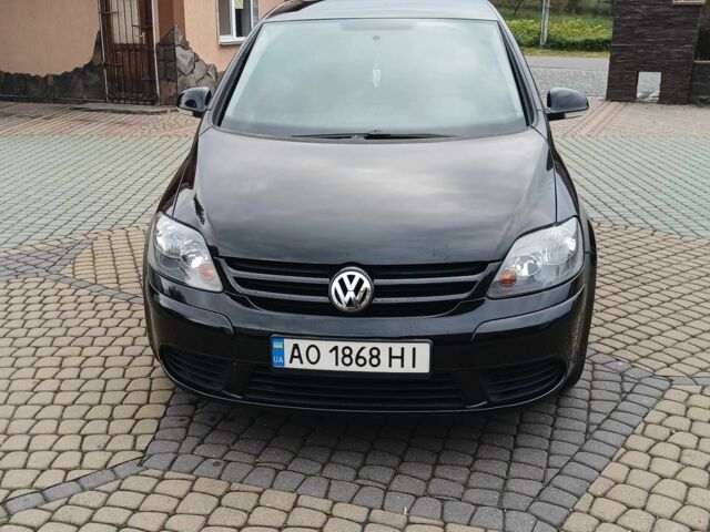 Черный Фольксваген Гольф Плюс, объемом двигателя 1.9 л и пробегом 260 тыс. км за 5400 $, фото 4 на Automoto.ua
