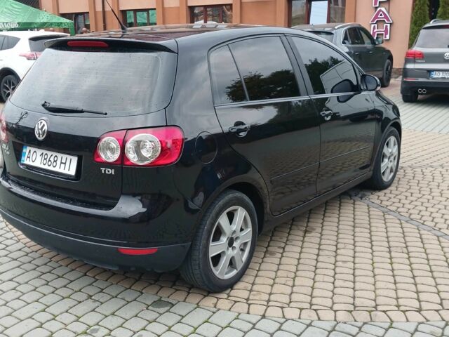 Черный Фольксваген Гольф Плюс, объемом двигателя 1.9 л и пробегом 260 тыс. км за 5400 $, фото 6 на Automoto.ua