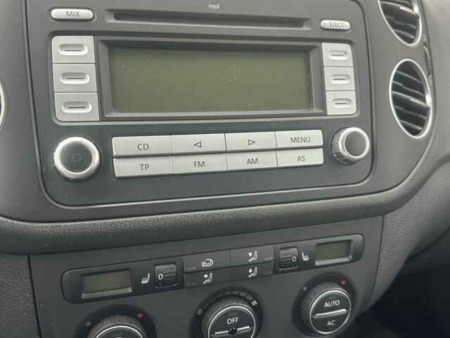 Черный Фольксваген Гольф Плюс, объемом двигателя 1.9 л и пробегом 167 тыс. км за 5900 $, фото 11 на Automoto.ua