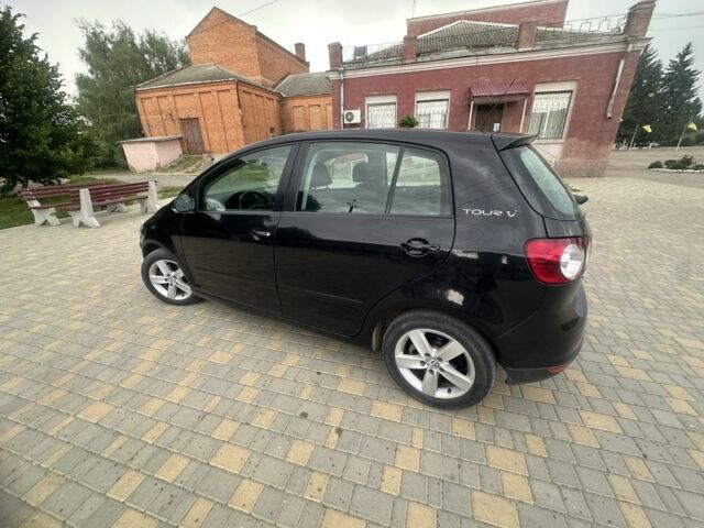 Черный Фольксваген Гольф Плюс, объемом двигателя 1.9 л и пробегом 167 тыс. км за 5900 $, фото 6 на Automoto.ua