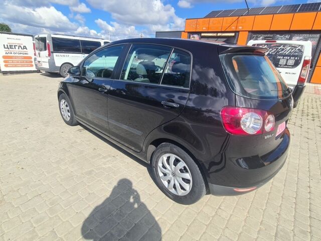 Черный Фольксваген Гольф Плюс, объемом двигателя 1.4 л и пробегом 197 тыс. км за 5600 $, фото 4 на Automoto.ua