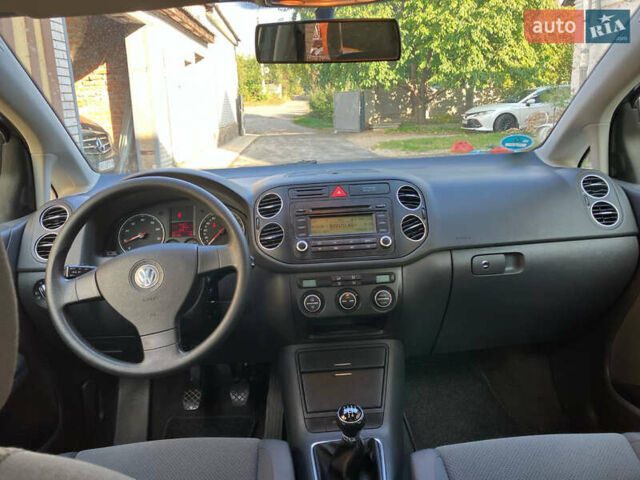 Коричневий Фольксваген Golf Plus, об'ємом двигуна 1.6 л та пробігом 217 тис. км за 6299 $, фото 4 на Automoto.ua