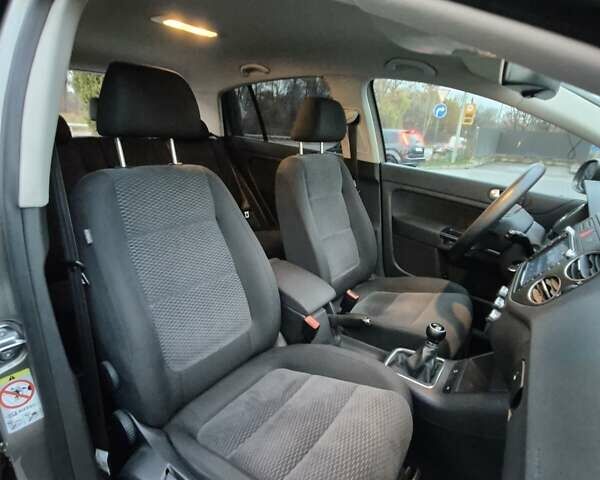 Коричневий Фольксваген Golf Plus, об'ємом двигуна 1.6 л та пробігом 191 тис. км за 6900 $, фото 19 на Automoto.ua