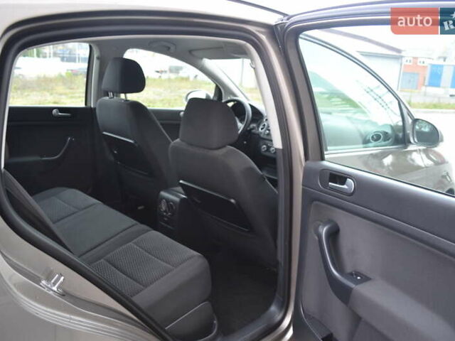 Коричневый Фольксваген Гольф Плюс, объемом двигателя 1.6 л и пробегом 183 тыс. км за 9200 $, фото 25 на Automoto.ua